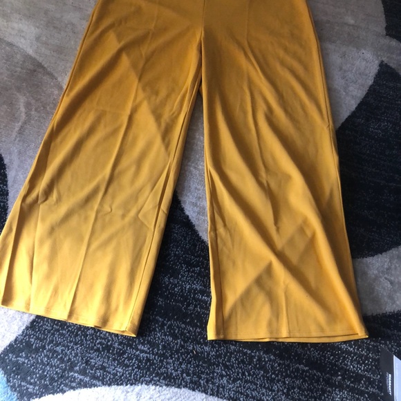 NWOT~ Forever 21 PLUS JUMPSUIT - Picture 3 of 7